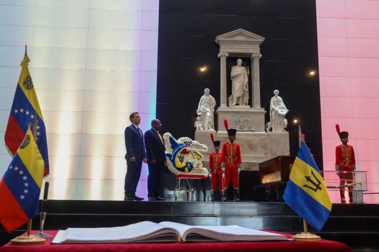 Barbados conmemora junto a Venezuela 59 años de independencia y 4 años como República