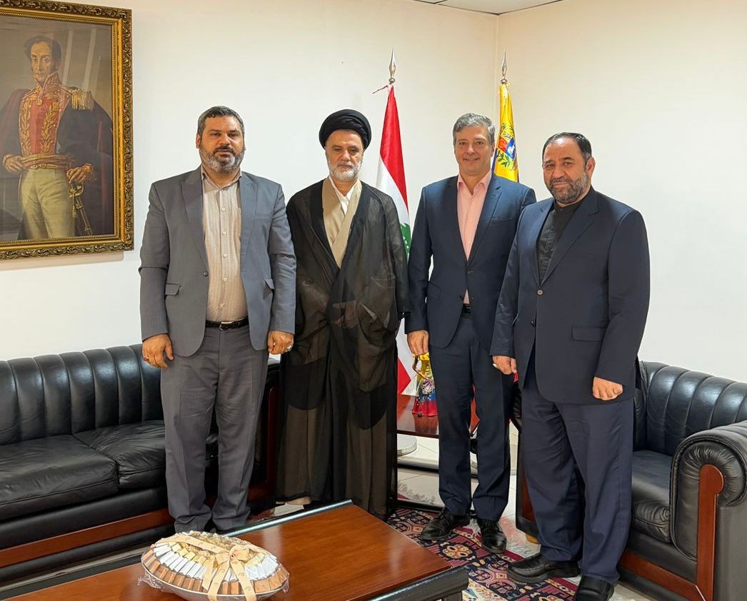 Delegación de alto nivel iraní visita sede diplomática de Venezuela en Beirut