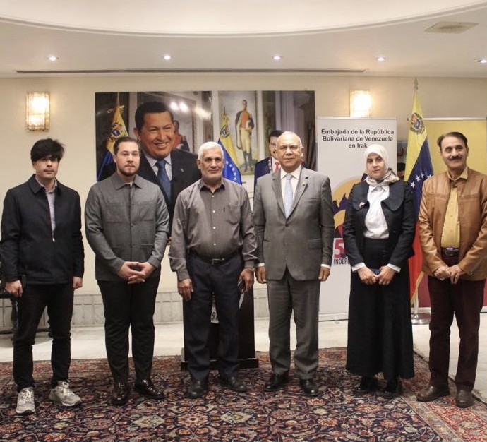 Embajador en Bagdad expresa verdad de Venezuela ante periodistas, intelectuales y miembros de partidos políticos