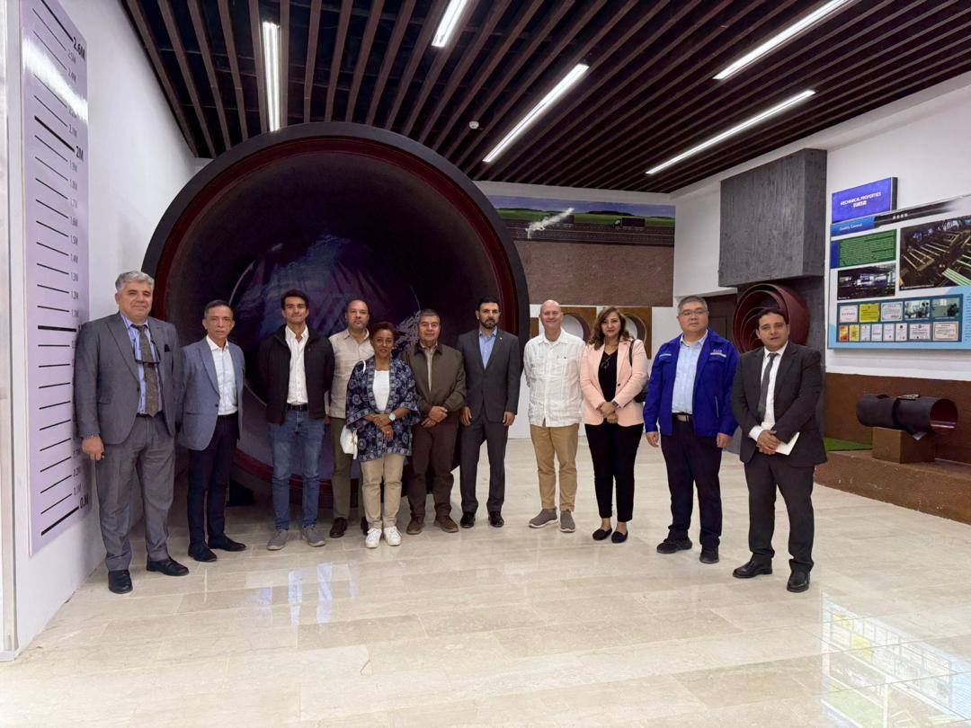 Venezuela fortalece lazos de cooperación económica en visita a Zona del Canal de Suez