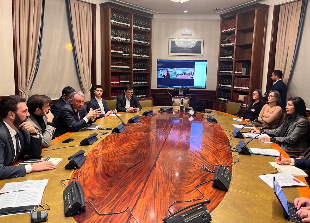 Parlamentarios instan desde España al cese de acciones unilaterales en el Caribe