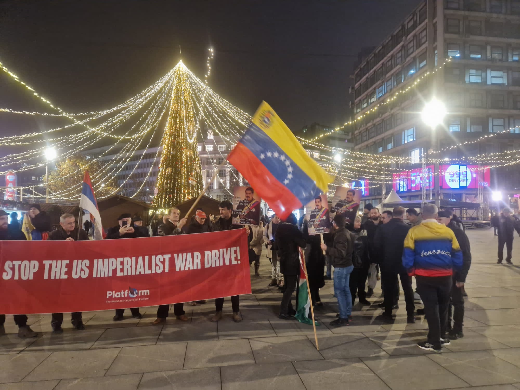 Unión de Jóvenes Comunistas de Yugoslavia lidera manifestación de apoyo a Venezuela en Belgrado