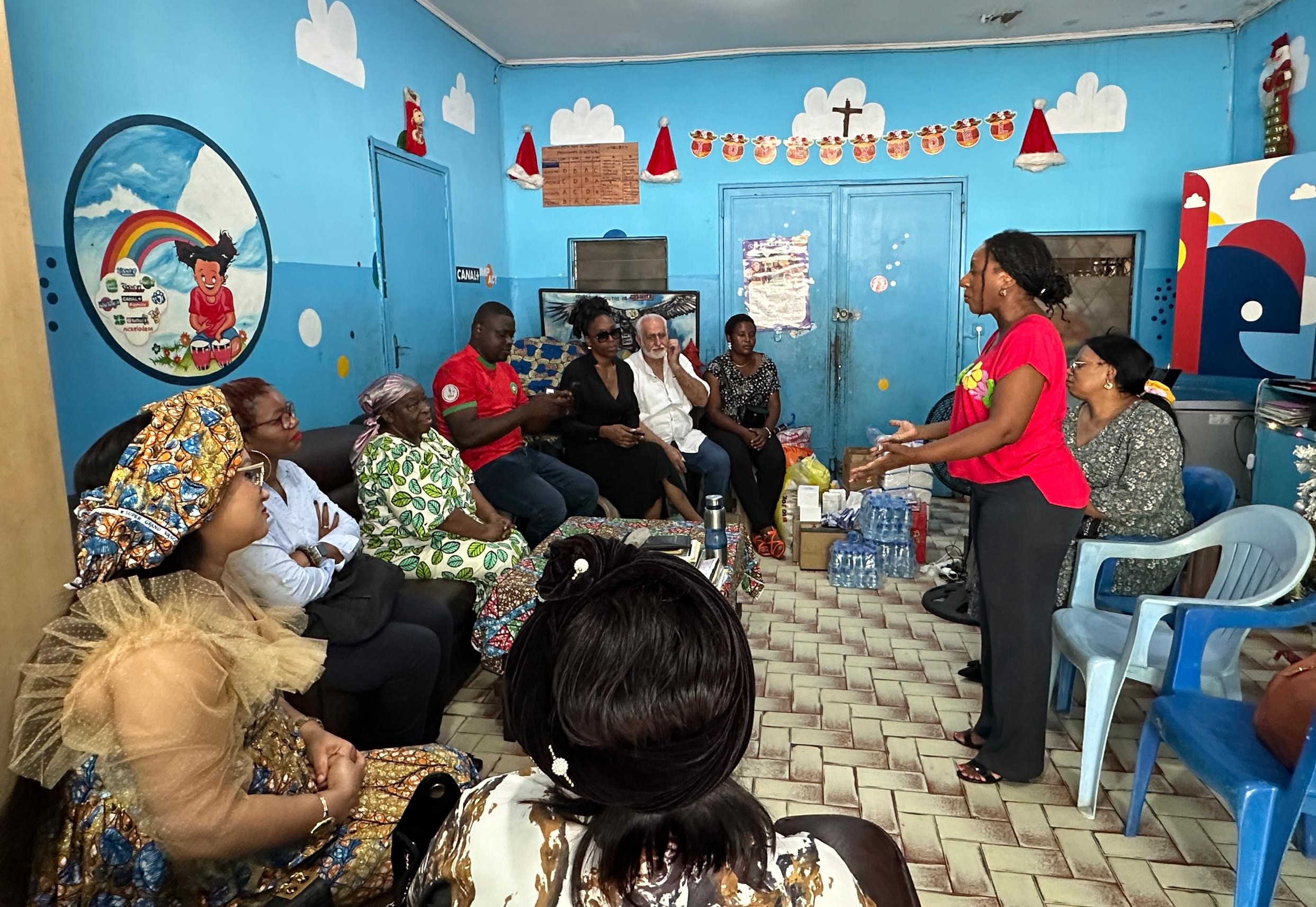 Embajada de Venezuela reitera llamado a la paz durante tercera donación a orfelinato en Brazzaville