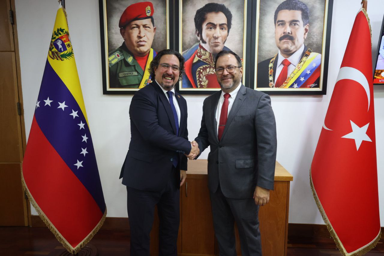 Canciller Yván Gil aborda con embajador turco reciente agresión militar contra Venezuela