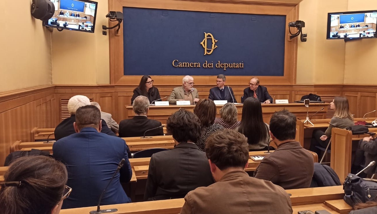 Desde el Parlamento italiano se denuncia violación del Derecho Internacional y de la soberanía de Venezuela