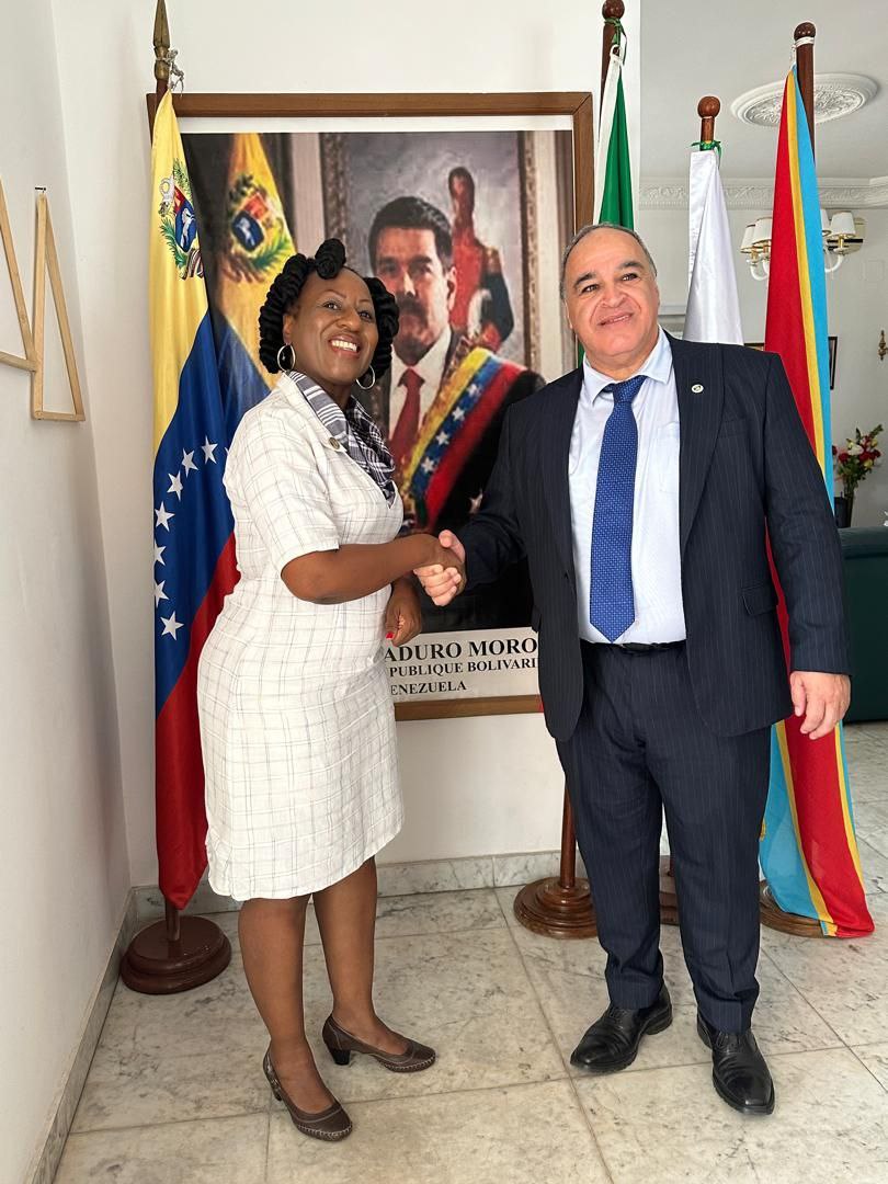 Embajadora Suárez reafirma relaciones estratégicas de Venezuela con el nuevo Secretario General de la APPO