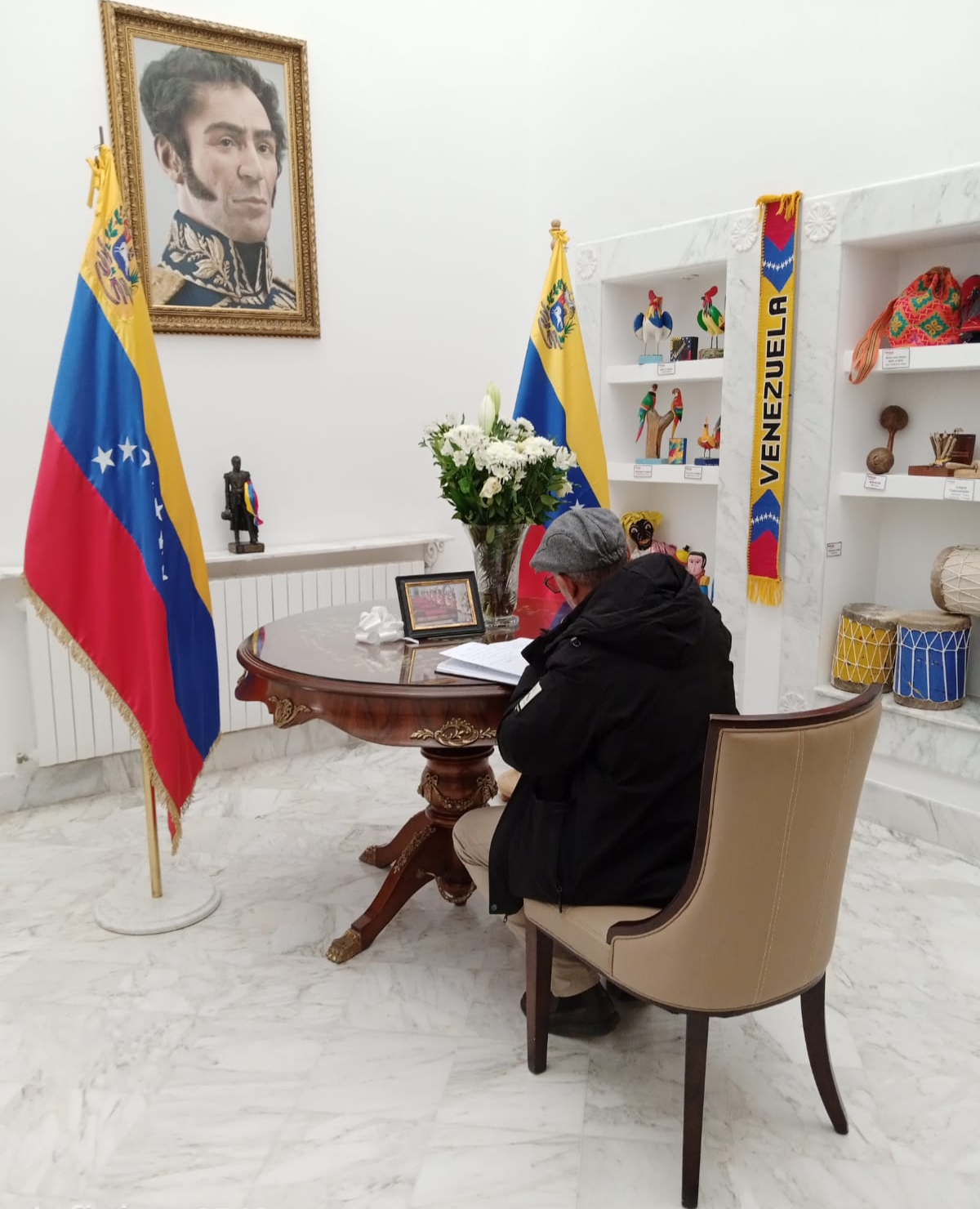 Túnez rinde homenaje a los mártires venezolanos del 3 de enero