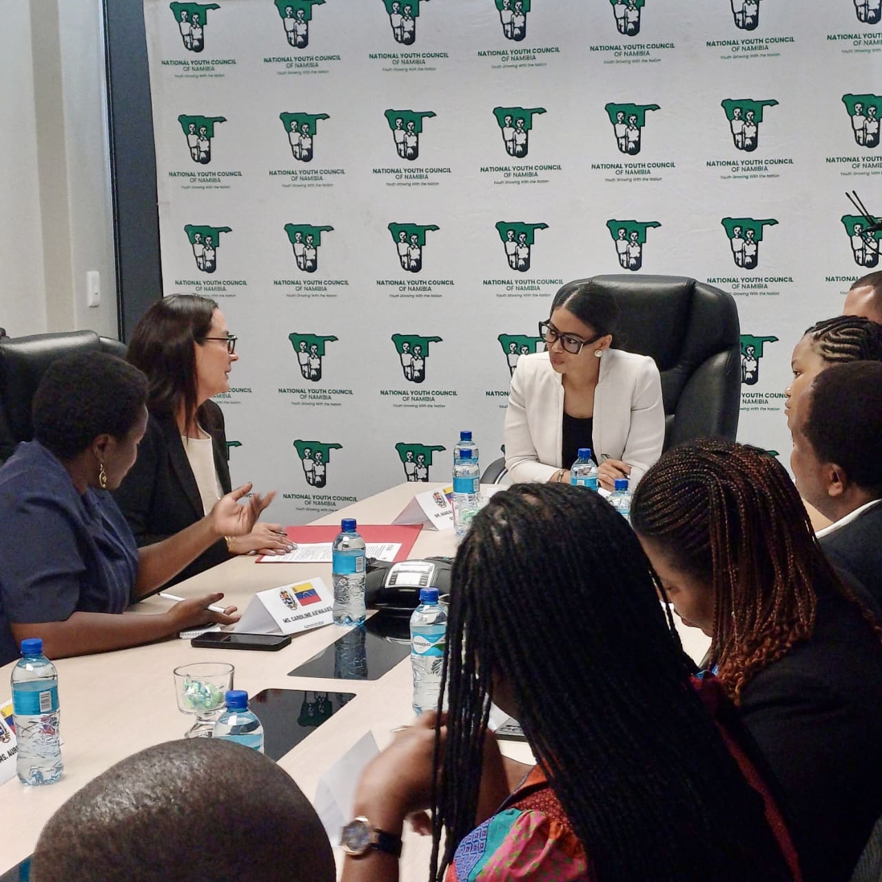 Venezuela y Namibia unen fuerzas por la juventud