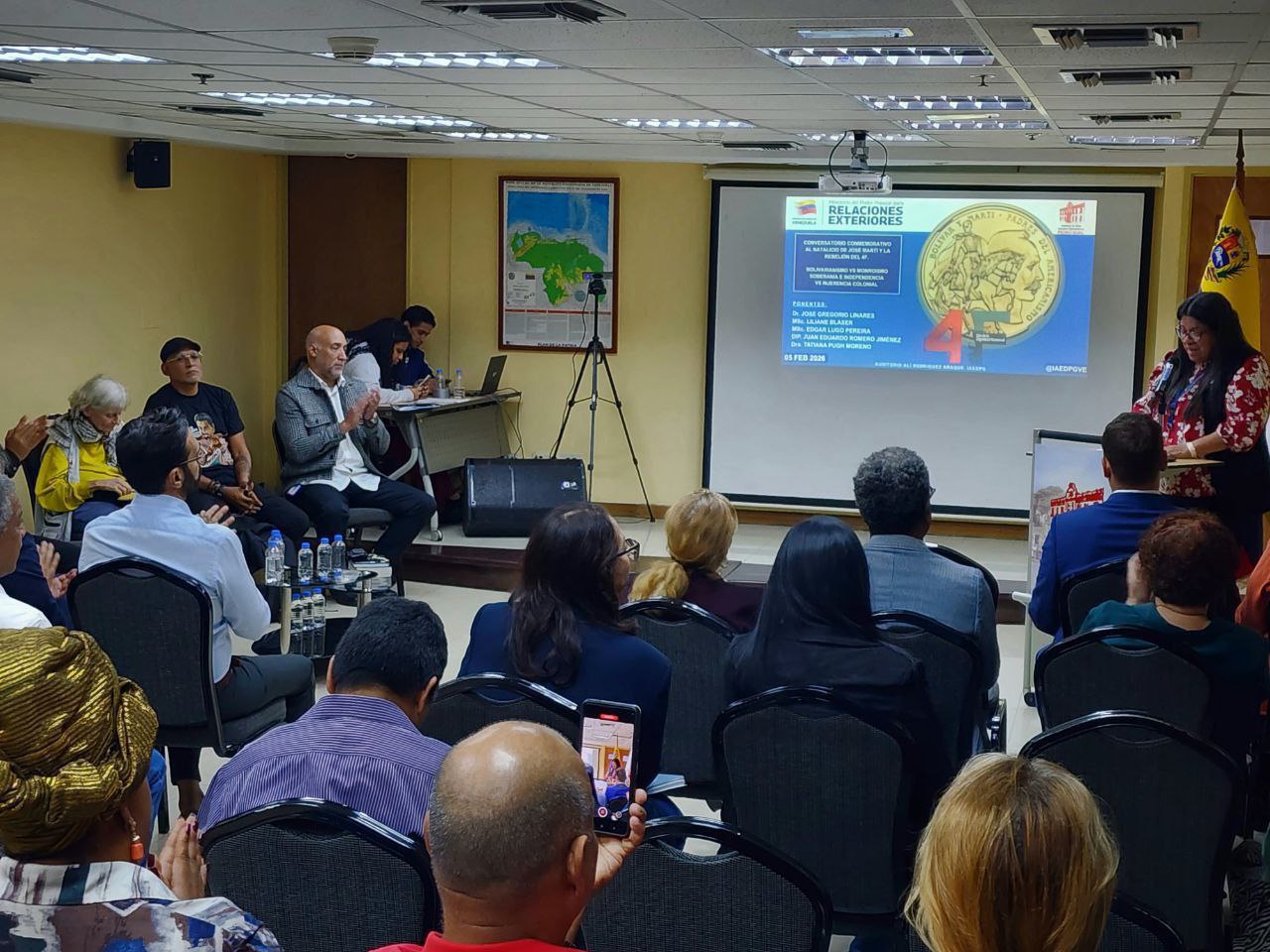 Bolivarianismo Vs. Monroísmo: Vanguardia diplomática debate la vigencia de la soberanía frente al imperialismo