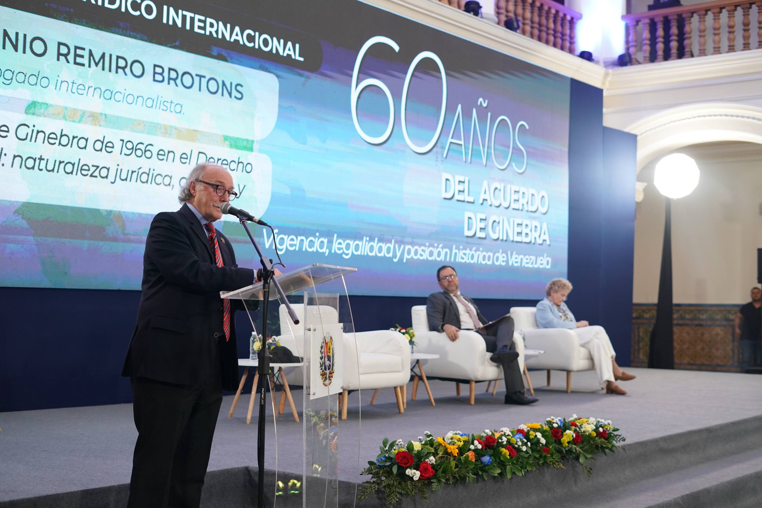 Expertos ratifican en foro académico la plena vigencia del Acuerdo de Ginebra y la nulidad del Laudo de 1899