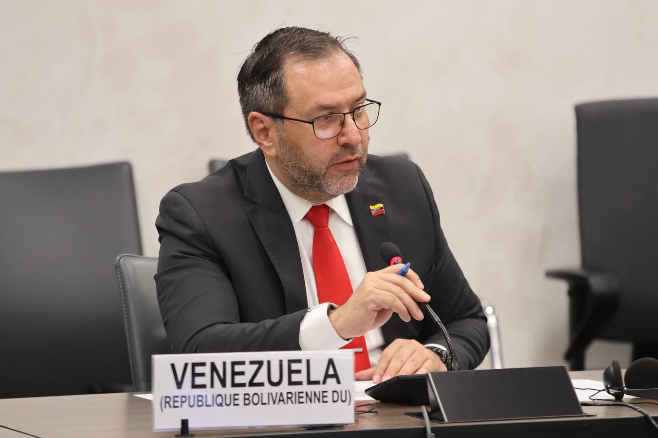 Canciller de Venezuela alerta sobre la amenaza inminente de un conflicto bélico