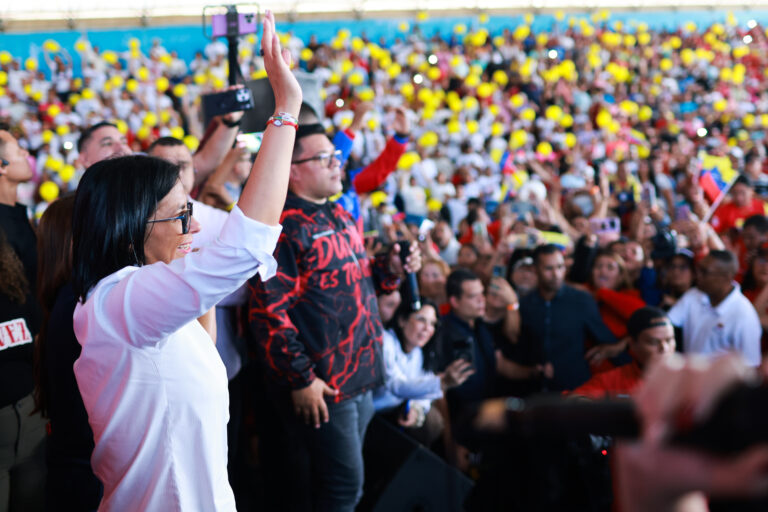 Presidenta (E) Delcy Rodríguez aboga por el diálogo diplomático y el fin de las sanciones contra Venezuela