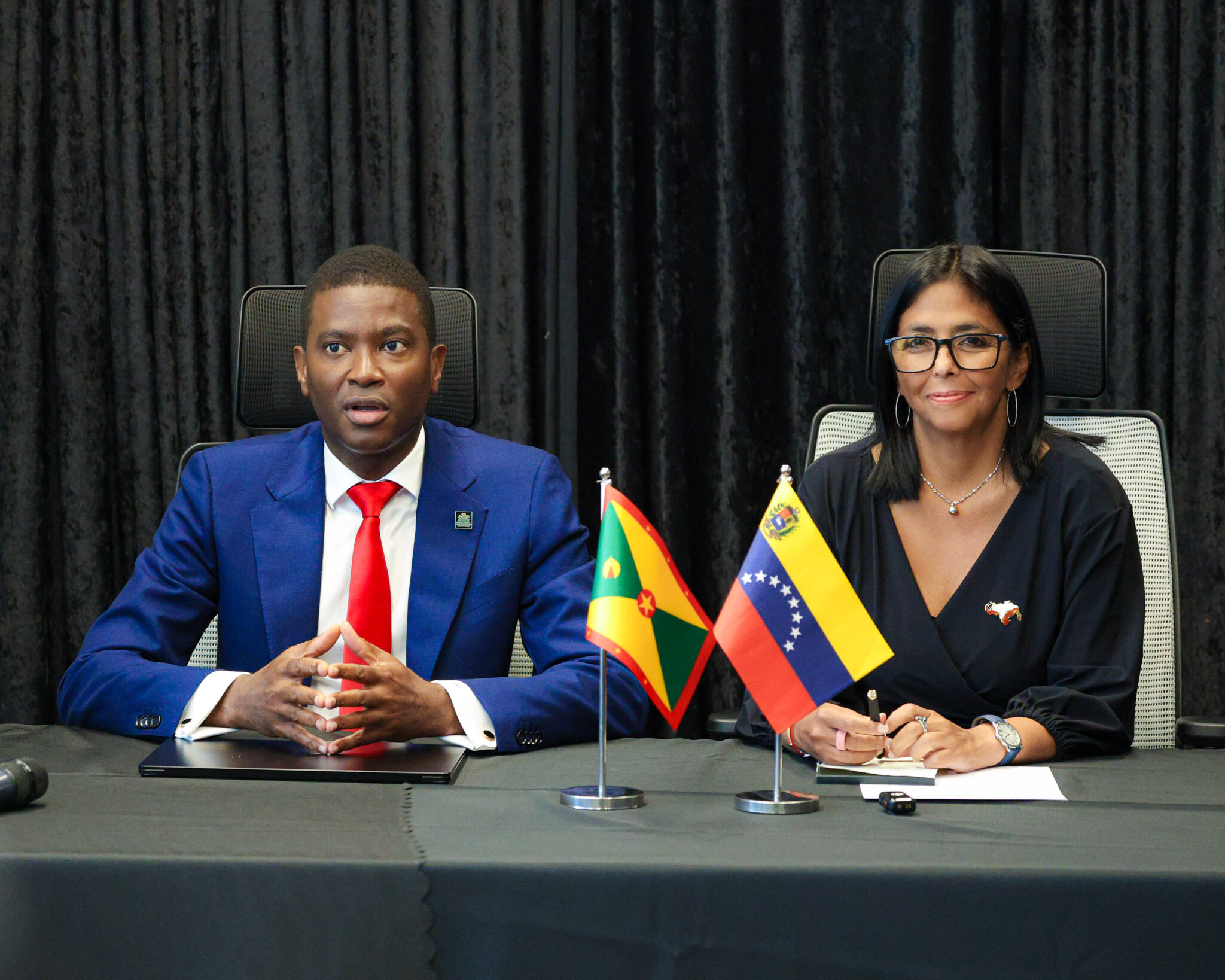 Venezuela y Grenada fortalecen lazos parlamentarios en Visita Oficial a la sede del Poder Legislativo