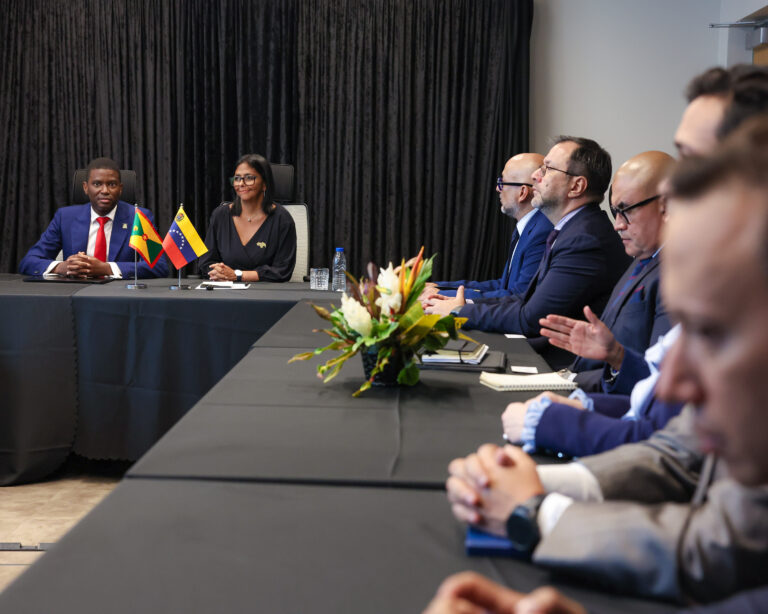 Venezuela y Grenada fortalecen lazos de cooperación bilateral en materia de energía, agricultura, educación y comercio