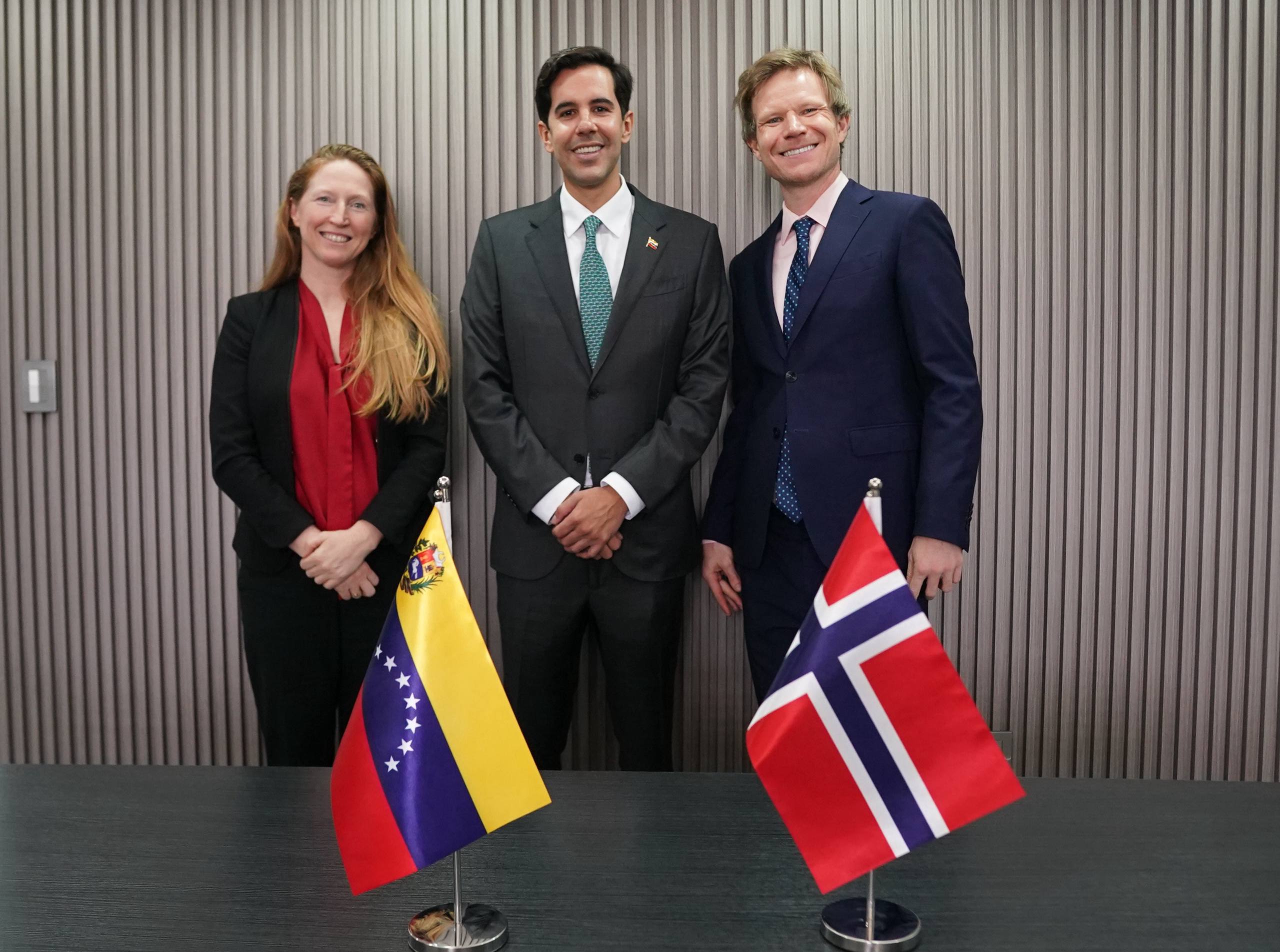 Venezuela y Noruega sostienen diálogo de trabajo bilateral en Caracas