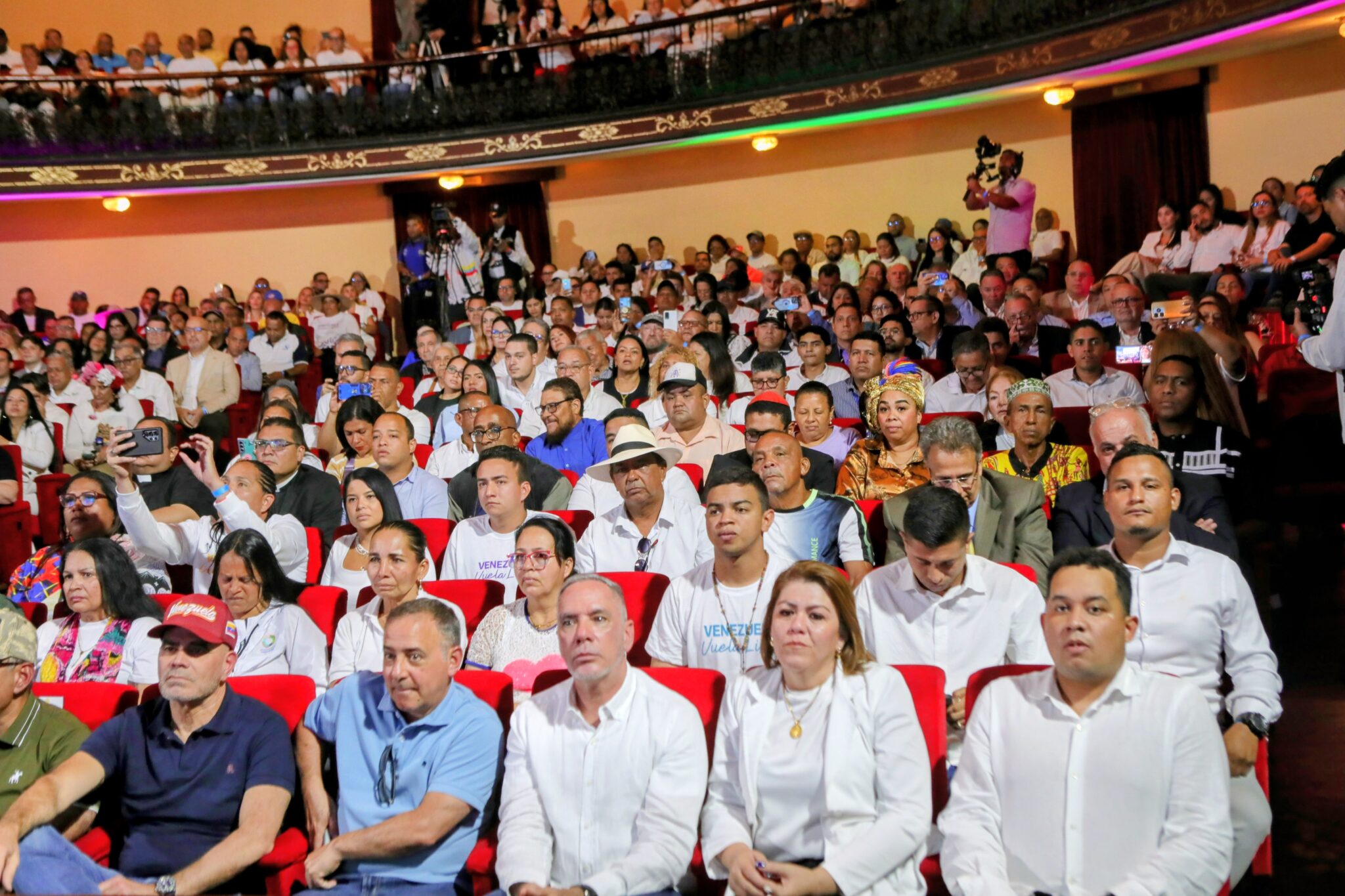 Presidenta (E) Delcy Rodríguez exige respeto para Venezuela y defiende derechos sobre el Esequibo