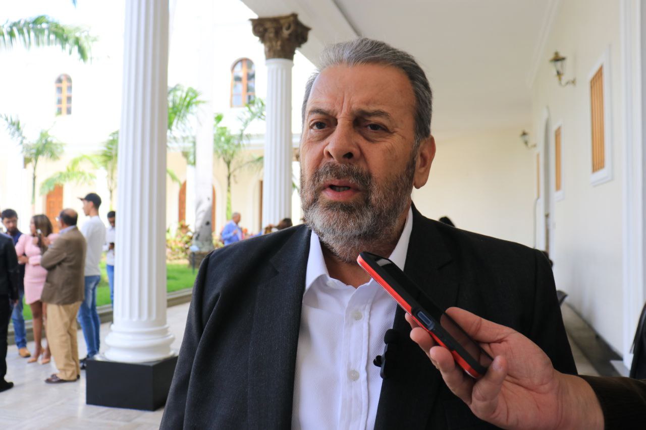 AN autoriza al diputado Timoteo Zambrano para que cumpla funciones diplomáticas