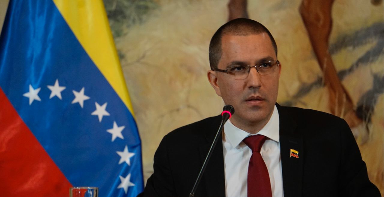 Canciller Arreaza exige a su homólogo de Brasil Ernesto Araújo respetar al pueblo venezolano