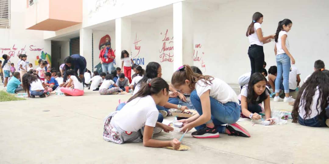 Urbanismo Calle Maury celebra concurso de cerámica y pintura con donaciones de la Cancillería venezolana