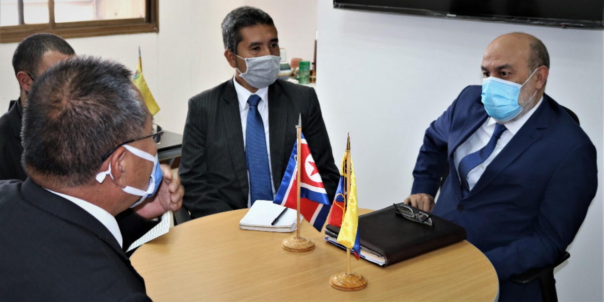 Viceministro Molina se reúne con embajador de la República Popular Democrática de Corea acreditado en Venezuela