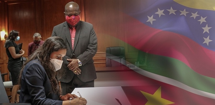 Embajadora venezolana se reúne con Presidente de la Asamblea Nacional de Suriname
