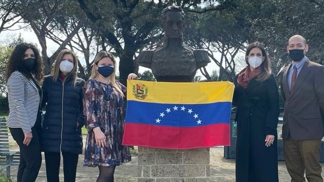 Desde Nápoles se conmemora el 211° aniversario de la proclamación de la independencia en Venezuela