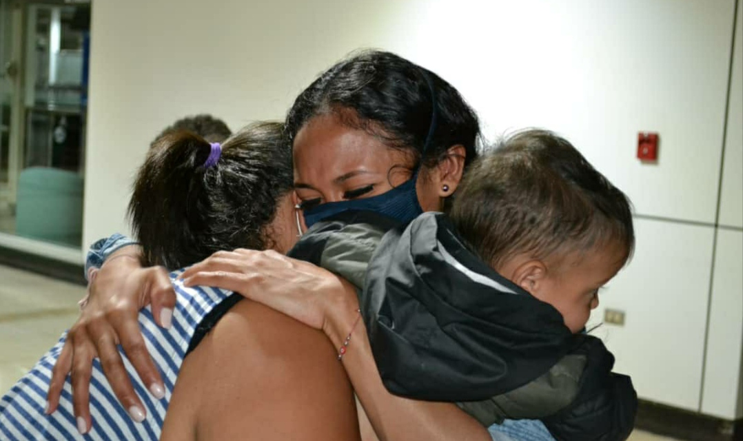 92 venezolanos que regresan de Ecuador con el Plan Vuelta a la Patria apuestan a la reunificación familiar