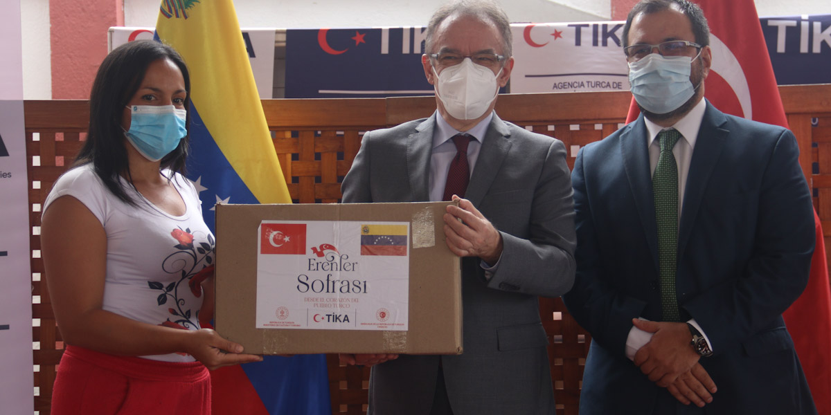 Embajada de Turquía y Agencia Tika entregan ayudas a comunidades vulnerables en Caracas