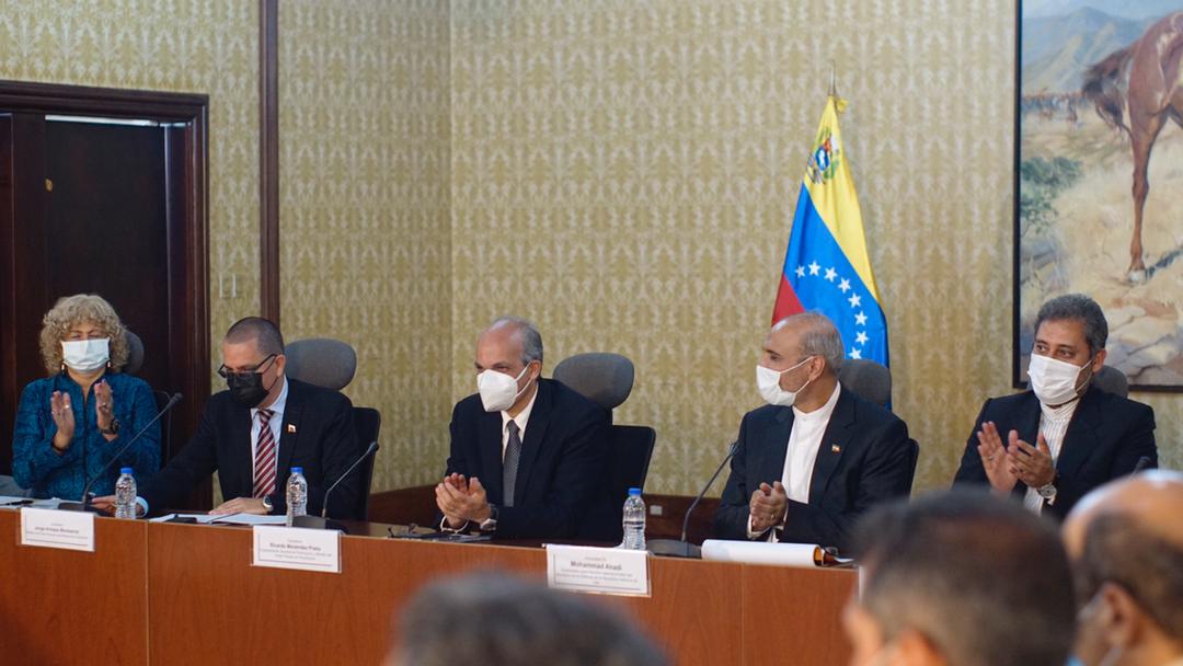 Delegaciones de Venezuela e Irán revisan avances en acuerdos de cooperación y diseñan hoja de ruta hacia el futuro