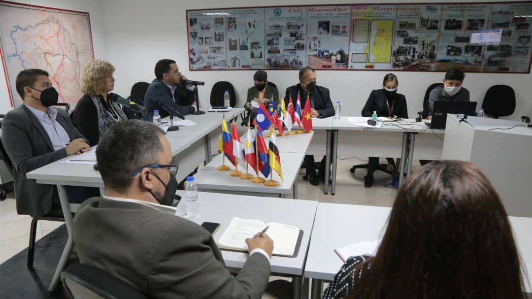 Viceministra Capaya Rodríguez se reúne con representantes diplomáticos venezolanos en países de la Asean