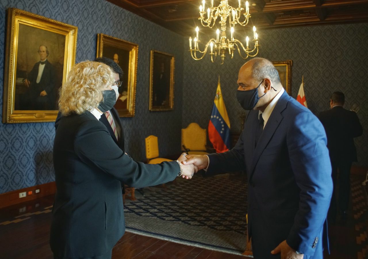 Viceministra Capaya Rodríguez sostiene encuentro con Embajador del Reino de Tonga en Venezuela