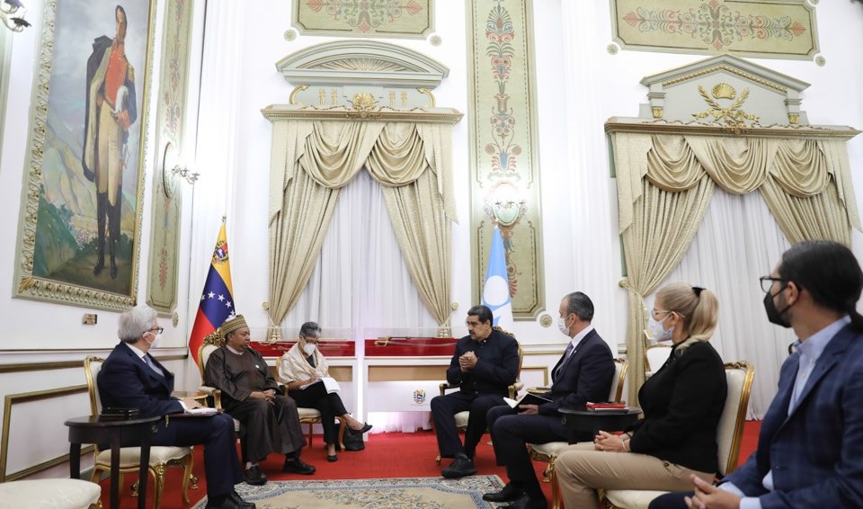 Presidente Maduro se reúne con el Secretario General de la OPEP en Miraflores