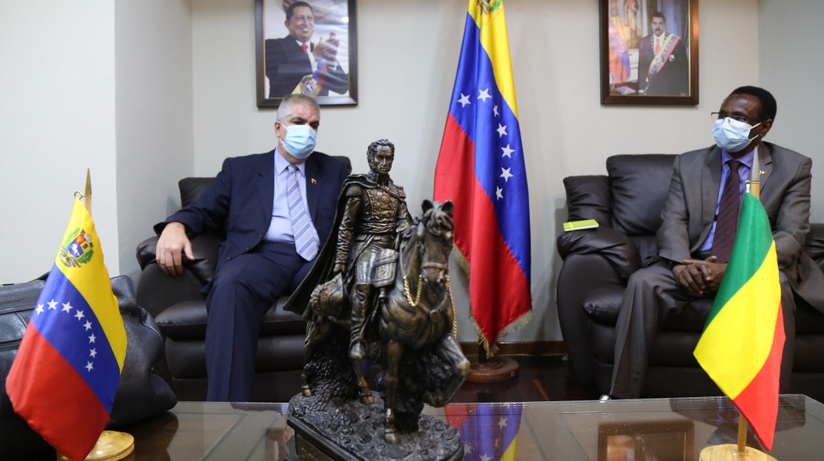 Viceministro Pimentel se reúne con embajador de Mali ante Venezuela