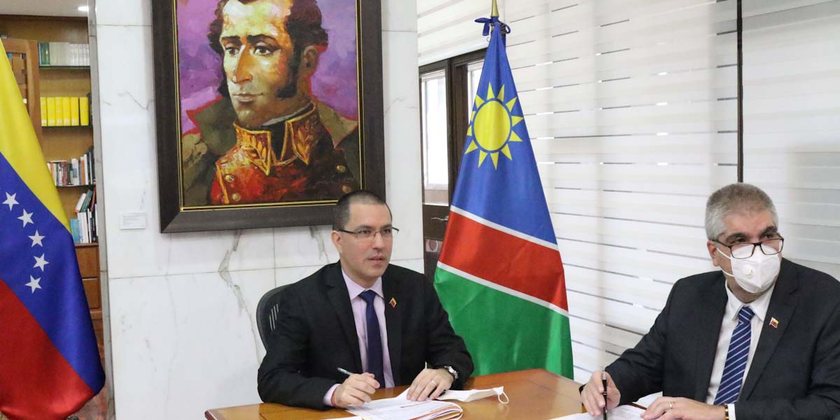Cancilleres de Venezuela y Namibia abordan temas de cooperación bilateral y multilateral