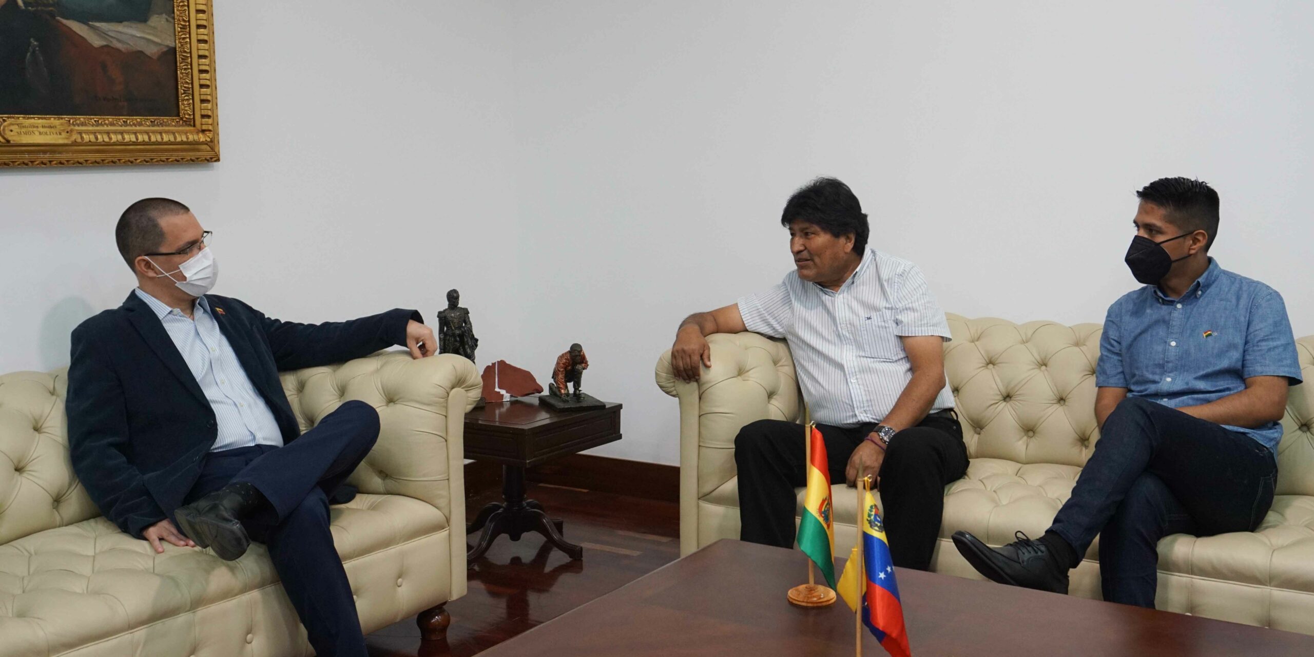 Canciller Arreaza sostiene encuentro con expresidente Evo Morales y con presidente de la Cámara de Senadores de Bolivia