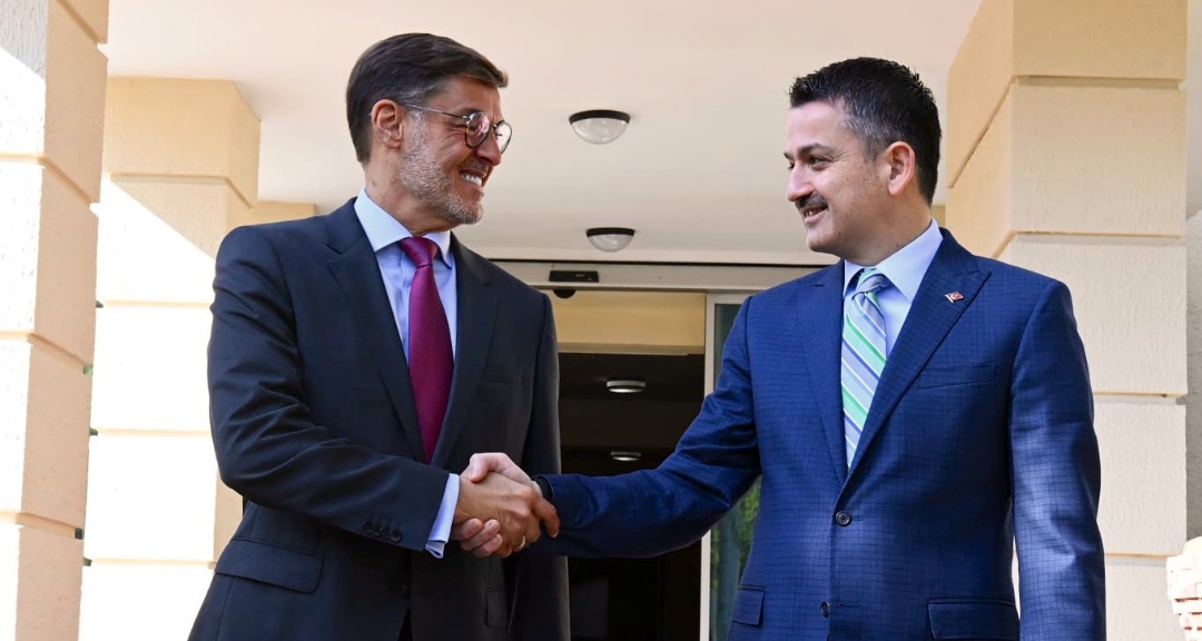 Canciller Plasencia se reúne en Ankara con Ministro de Agricultura de la República de Turquía
