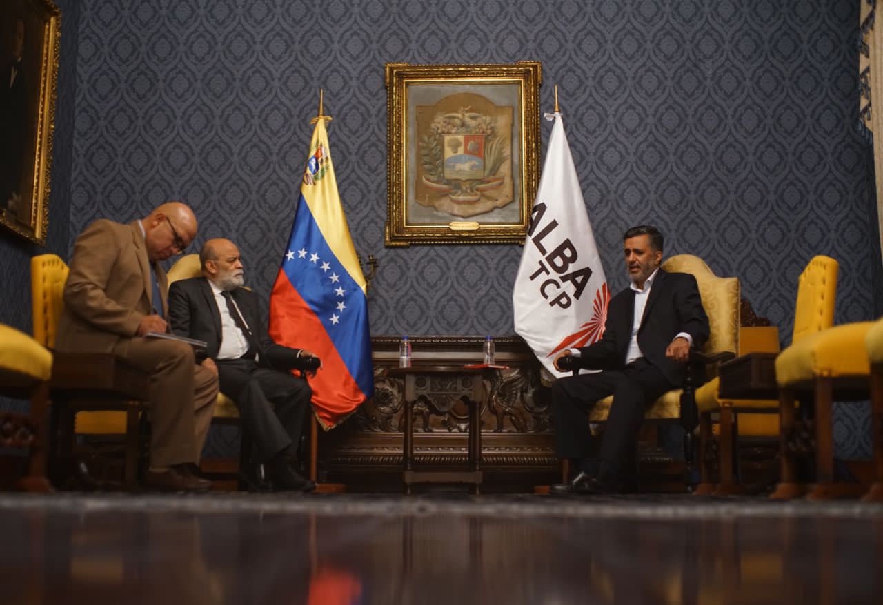 Viceministro Molina y Secretario del Alba-TCP evalúan agenda de trabajo de Venezuela en la plataforma regional