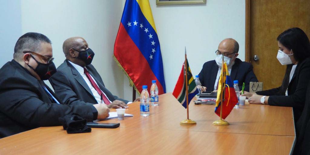 Viceministro Molina se reúne con embajador de Sudáfrica en Venezuela para afianzar relación bilateral