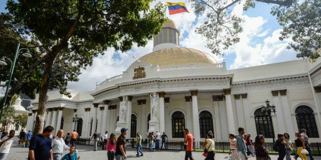 Centro Bolívar y Chávez organiza videoforo: Hablemos de democracia, elecciones parlamentarias Venezuela 2020