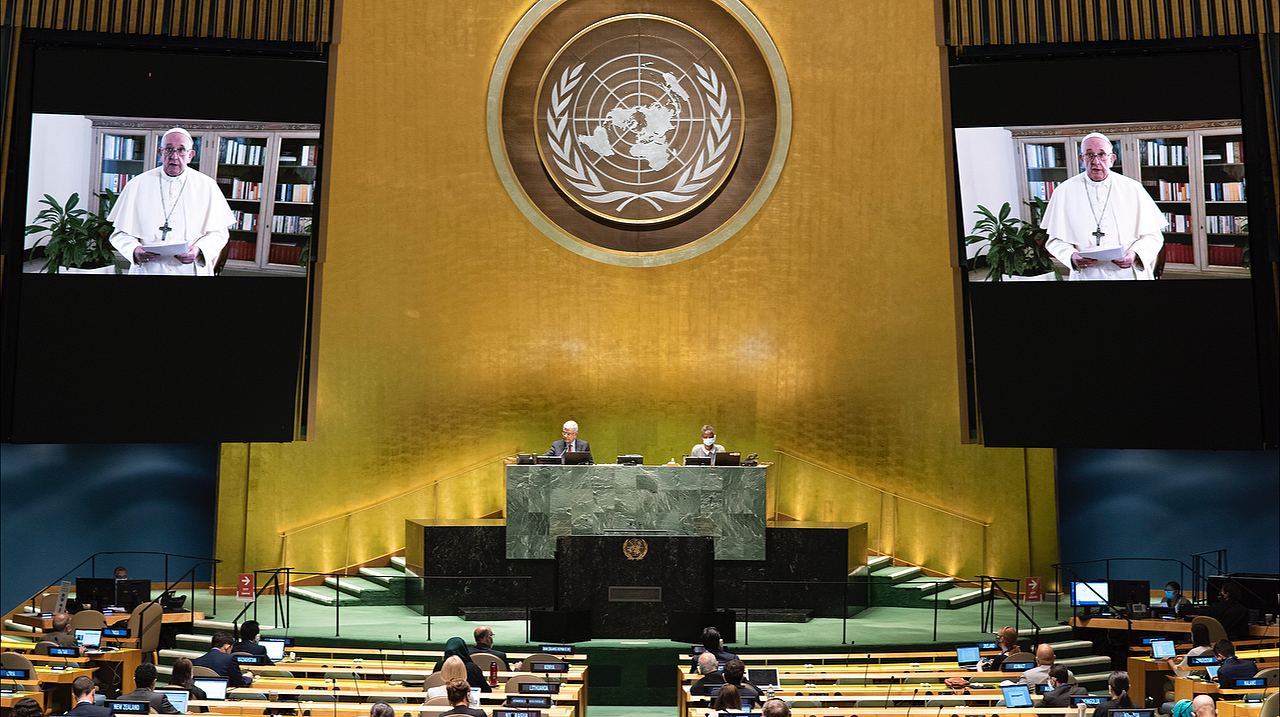 Papa Francisco reitera llamado a disminuir las sanciones en Asamblea General de la ONU