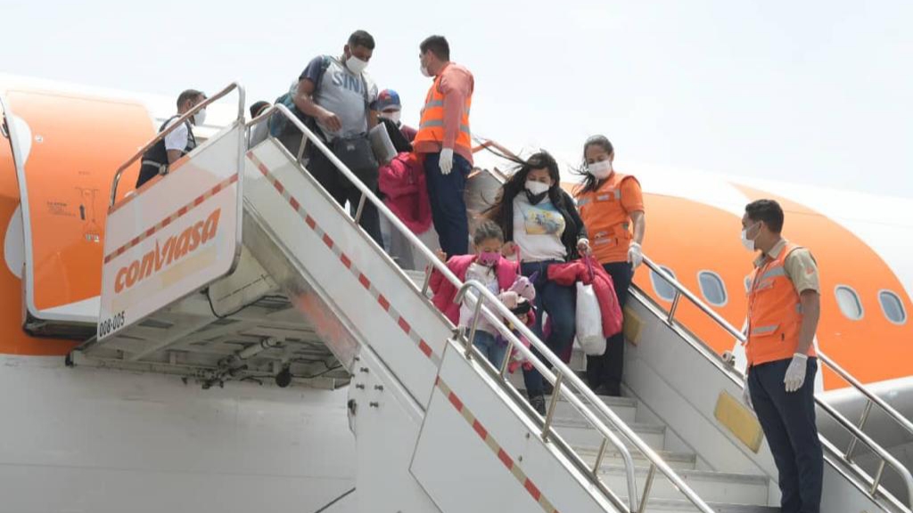 250 connacionales son repatriados desde Chile ante el avance del Covid-19