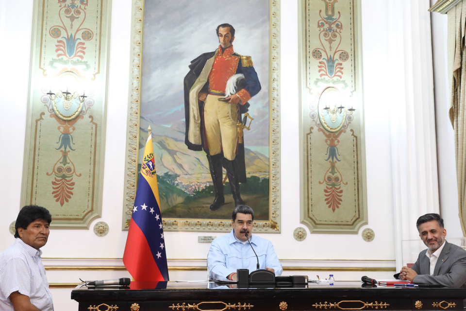 Presidente Maduro: No pudieron evitar la ola humana de cambio en Honduras