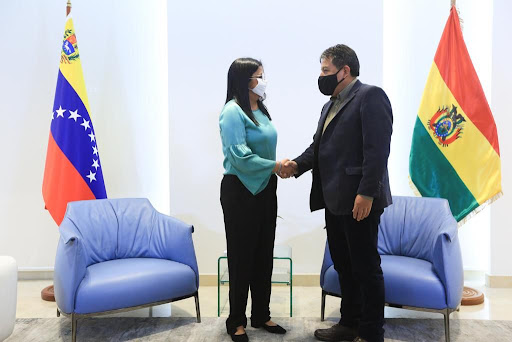 Vice-president Delcy Rodríguez meets with her Bolivian counterpart to strengthen ties of friendship