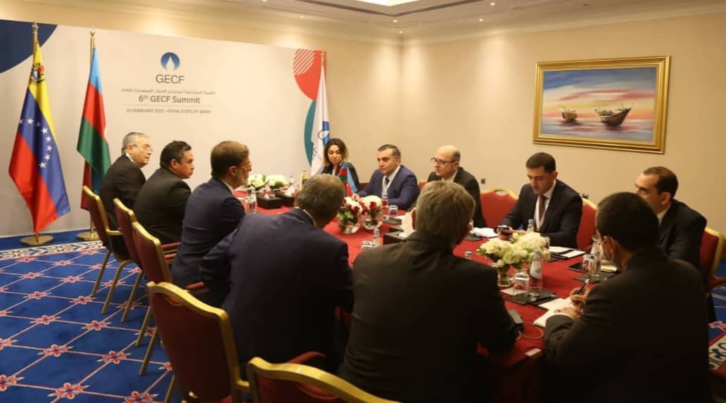 Canciller Plasencia sostiene encuentro de trabajo con Ministro de Energía de Azerbaiyán