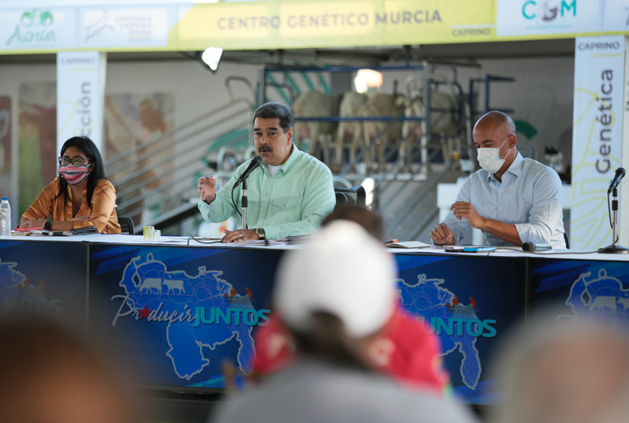 Presidente Maduro llama al crecimiento productivo para incrementar exportación