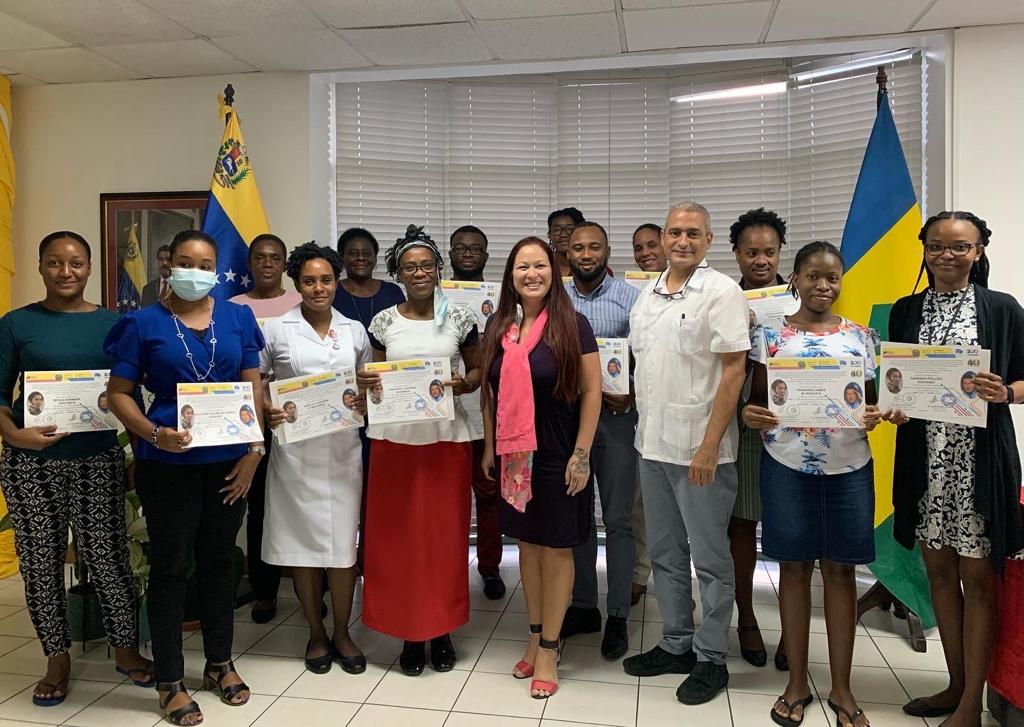 El IVCC en San Vicente y las Granadinas entrega certificados a estudiantes de español y cultura venezolana