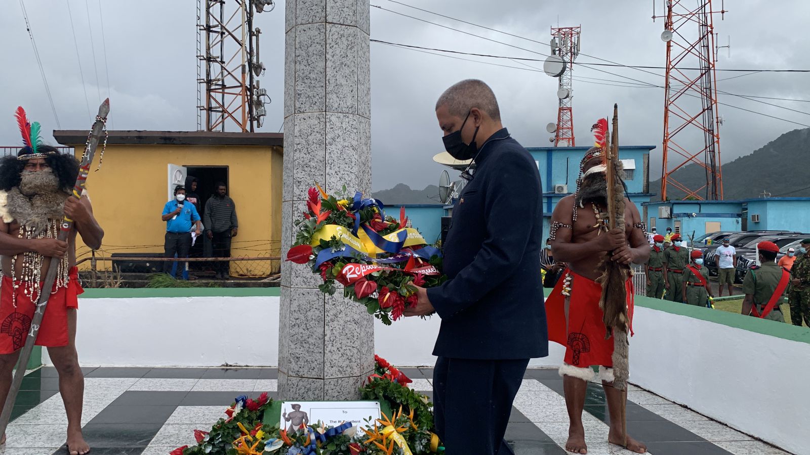 Misión diplomática venezolana realiza ofrenda floral en el Día del Héroe Nacional de San Vicente y las Granadinas