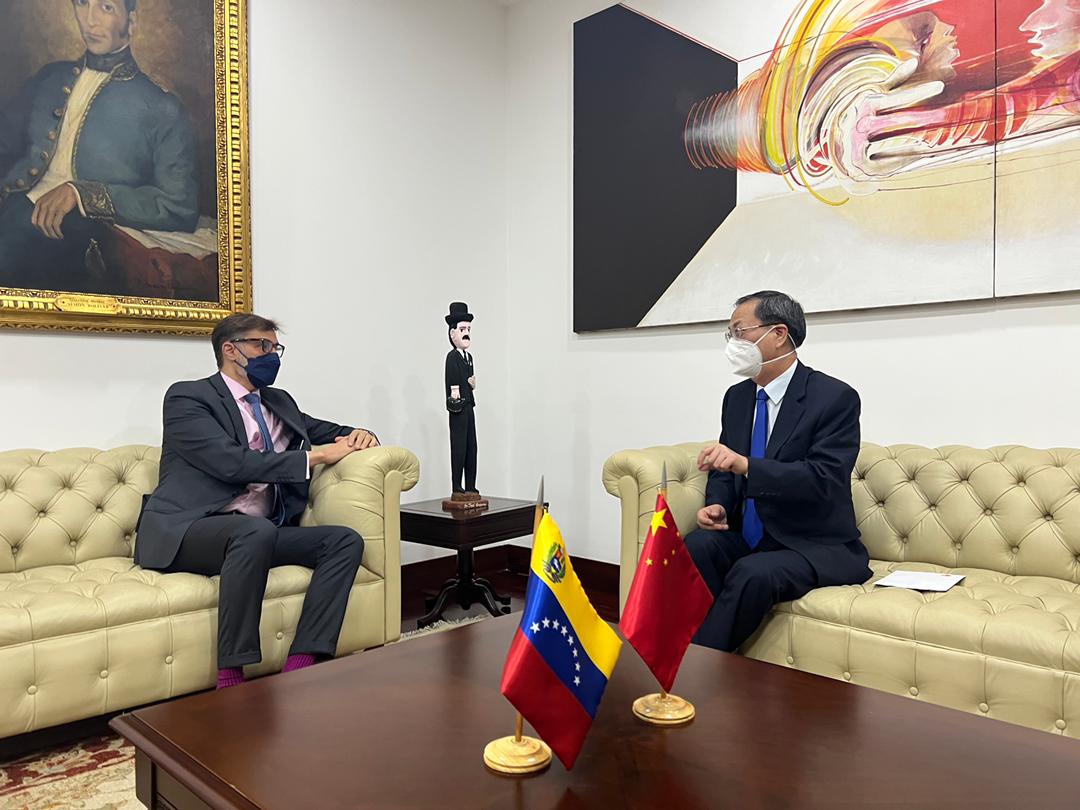Venezuela y China reafirman rechazo a medidas coercitivas unilaterales