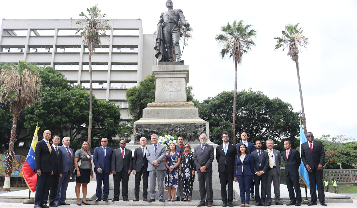 Embajada de Argentina en Caracas conmemora  212° aniversario de la Revolución de 1810