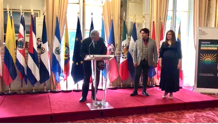 Artista venezolano Wilmer Herrison recibe Medalla del Senado francés